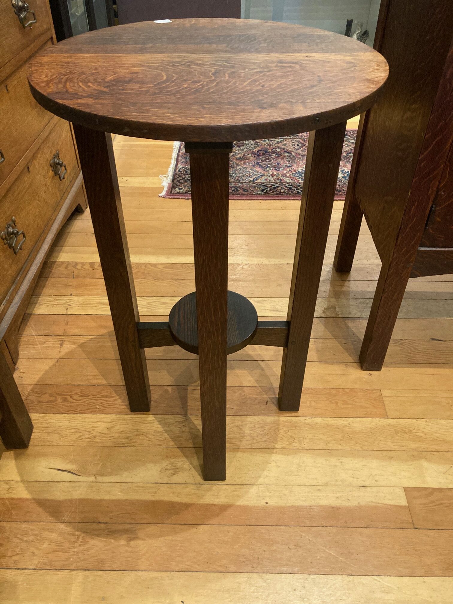 L & JG Stickley Drink Stand